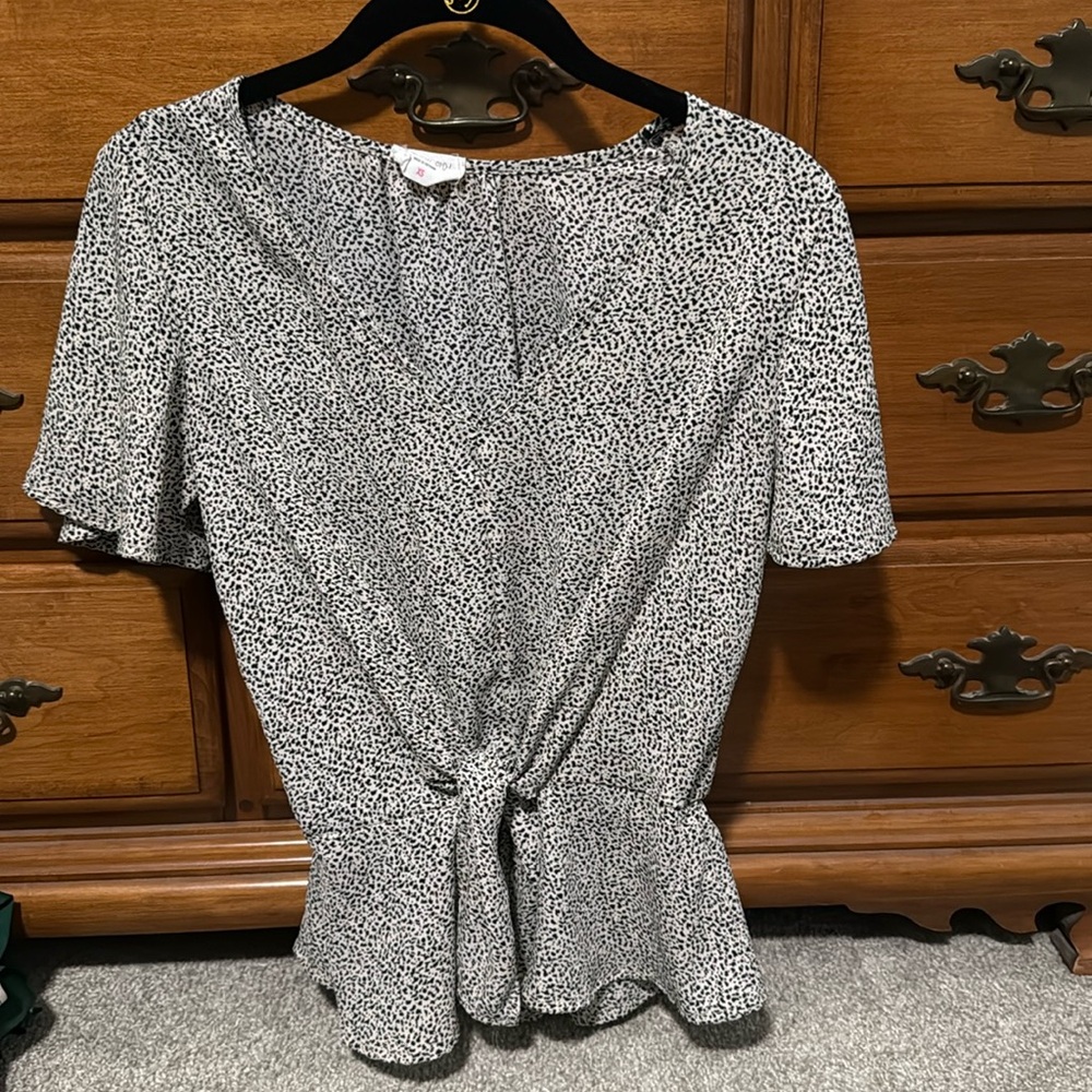 Women’s dress shirt